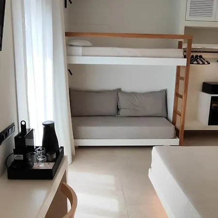 Апартаменты Celestial By Mike Парос