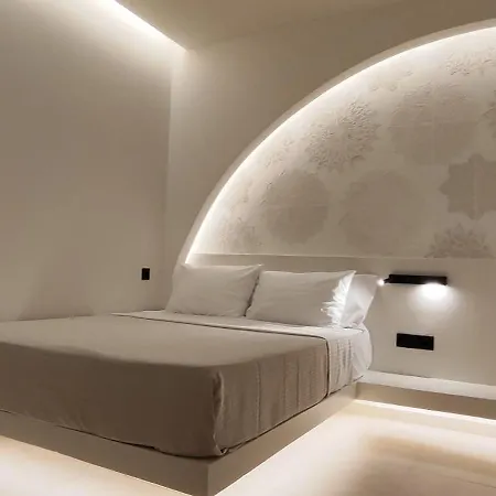 Апартаменты Celestial By Mike Парос