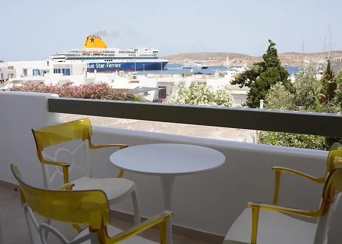 Celestial By Mike パロス島